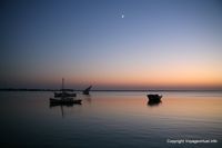 Nom du fichier=kerkennah-sidi-froj-coucher-soleil-112.jpg
Taille du fichier=106Ko
Dimensions : 1600x1067
Ajouté le : 09 Février 2009 kerkennah-sidi-froj-coucher-soleil-112.jpg
